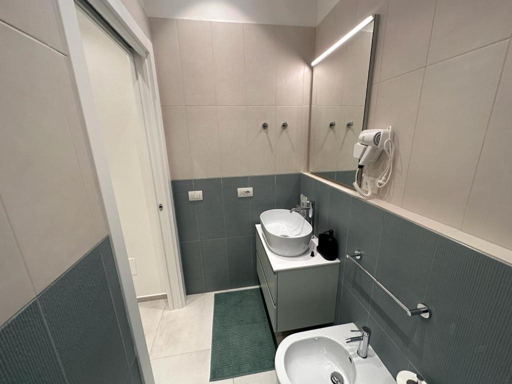 Hotel Di Passaggio à Bari Extérieur photo