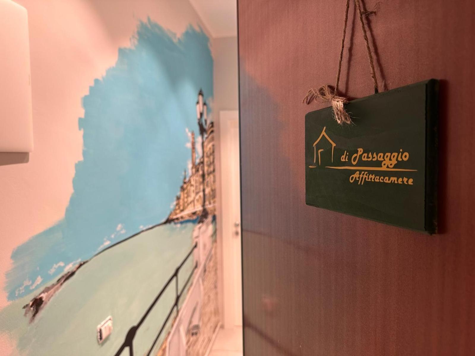 Hotel Di Passaggio à Bari Extérieur photo